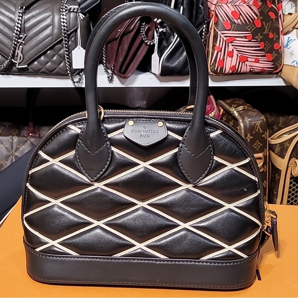Louis Vuitton Malletage Alma BB w/o crossbody strap